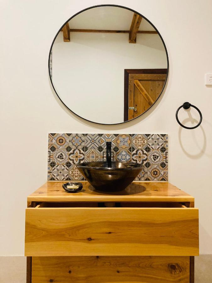 Pilliga Pottery Creative Farm stay *
