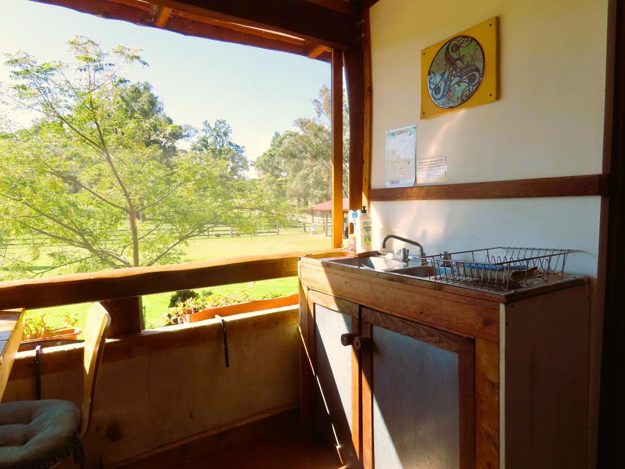 Farm stay Pilliga Pottery Creative *