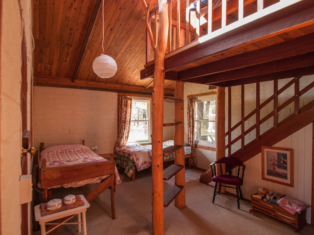 Pilliga Pottery Creative Farm stay *